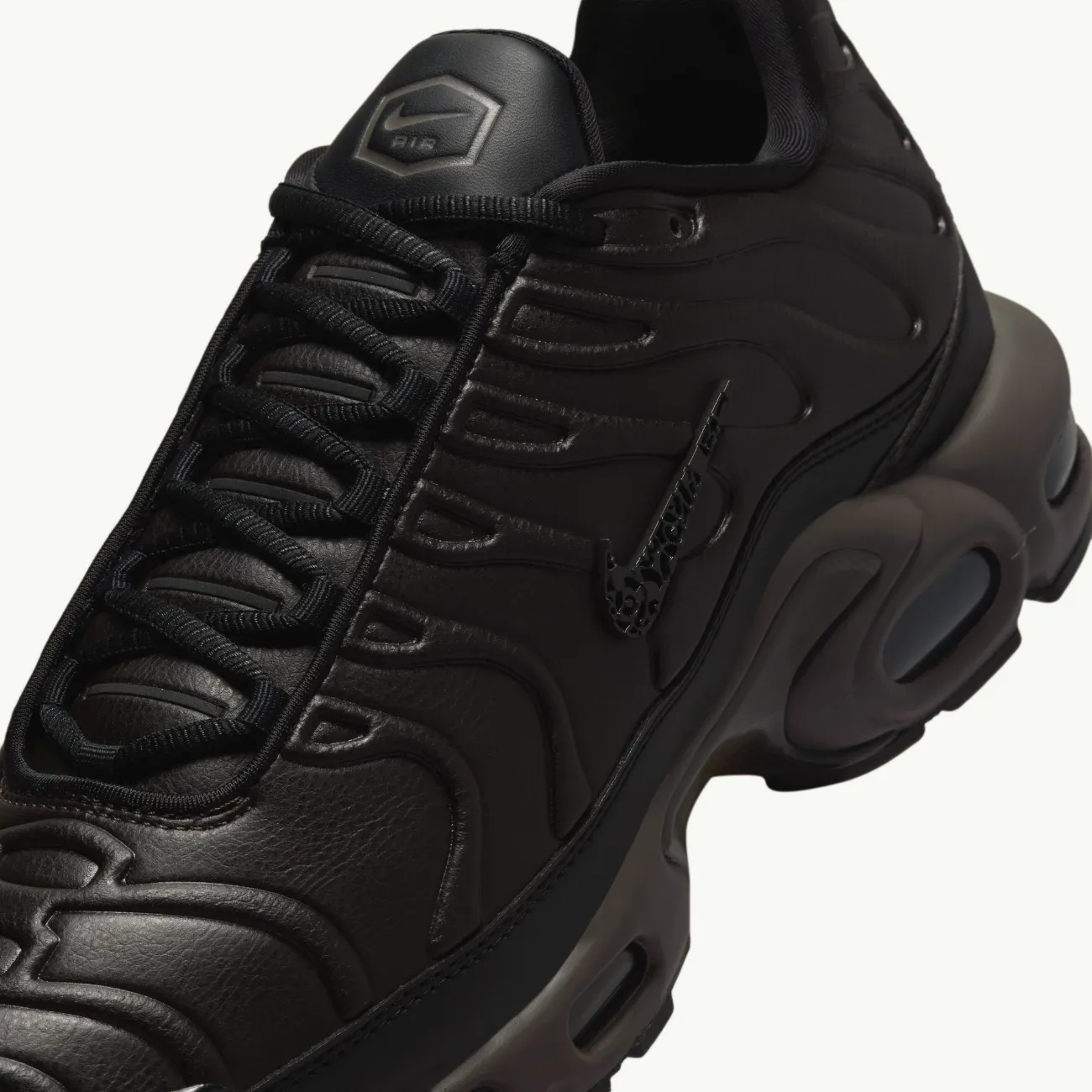 Air Max Plus Premium QS - Black Tea/Black Petra Brown/Olive Grey